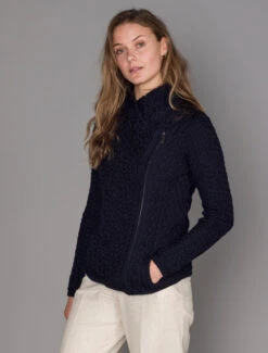 Titelseite -The Warm Shop Aran L4A8046 51816.1654854219