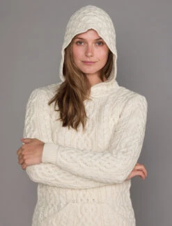 Women's Aran Kangaroo Hoodie 37 Women's Aran Kangaroo Hoodie -The Warm Shop Aran L4A8295 21765.1654850987